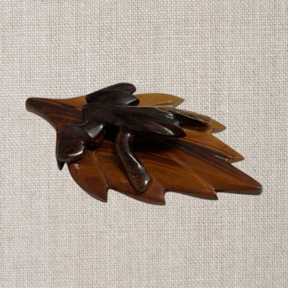 Vintage Hand Carved Boho Teak Wood Wooden Frog Lying on Leaf 6" x 3.5' x 1.25"